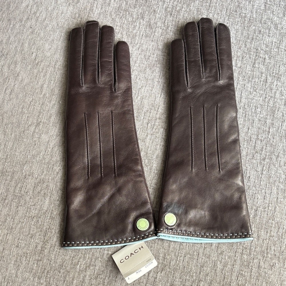 Coach Nearly Vintage (made 2007-2010) Leather Gloves